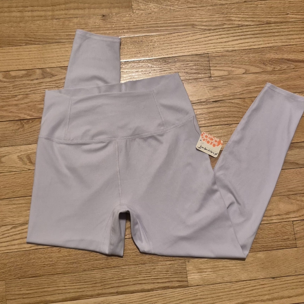 NEW Free People Movement Women's M Lavender Fog Never Better 7/8 Leggings